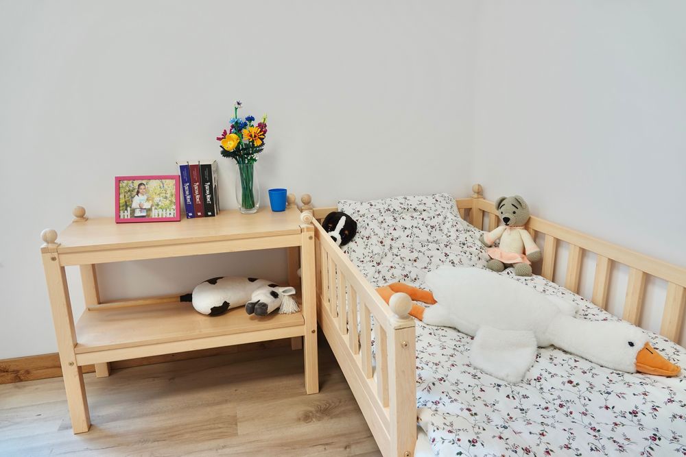 Łóżko Dziecięce z Drewna Sosnowego Prosto od Producenta