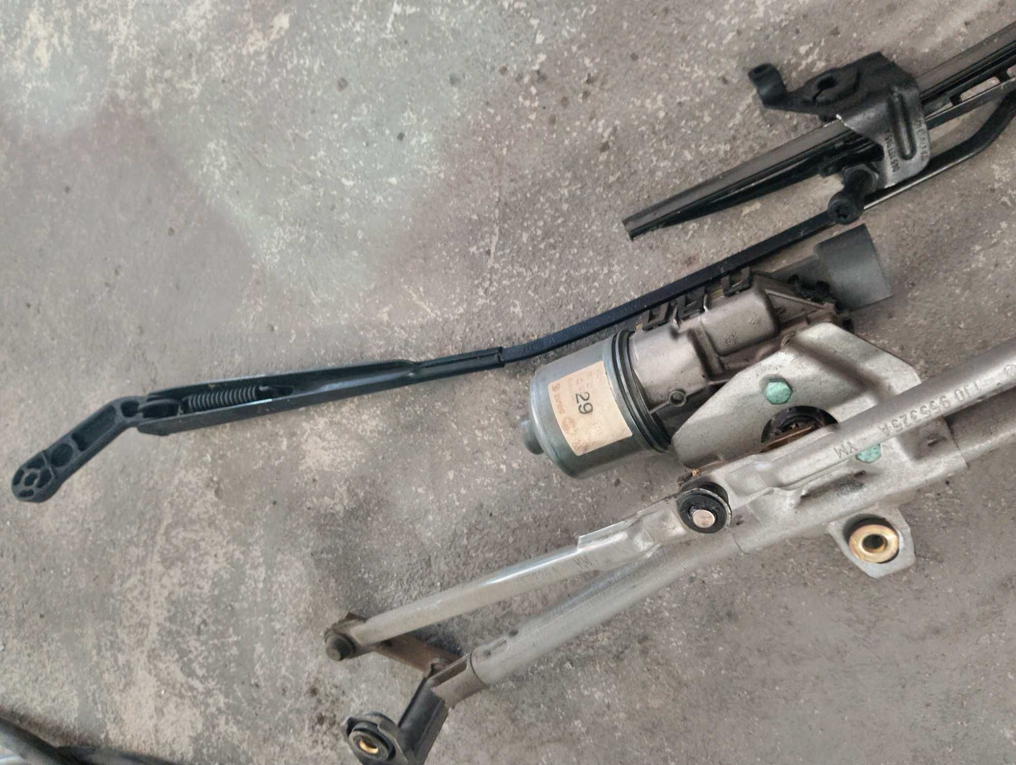 Motor e suporte de escovas para-brisas Audi a3 8l fase 2 pd 130