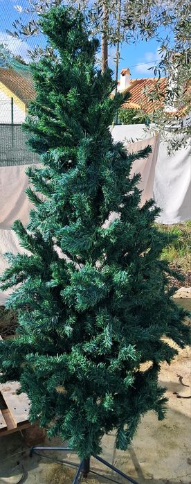 Vendo árvore de Natal