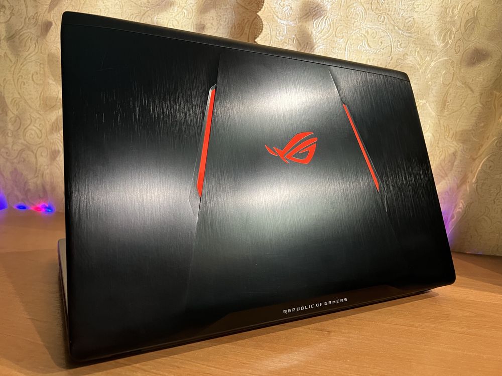 Игровой ноутбук asus rog strix i7-7700/gtx 1050ti/ddr4/ssd/