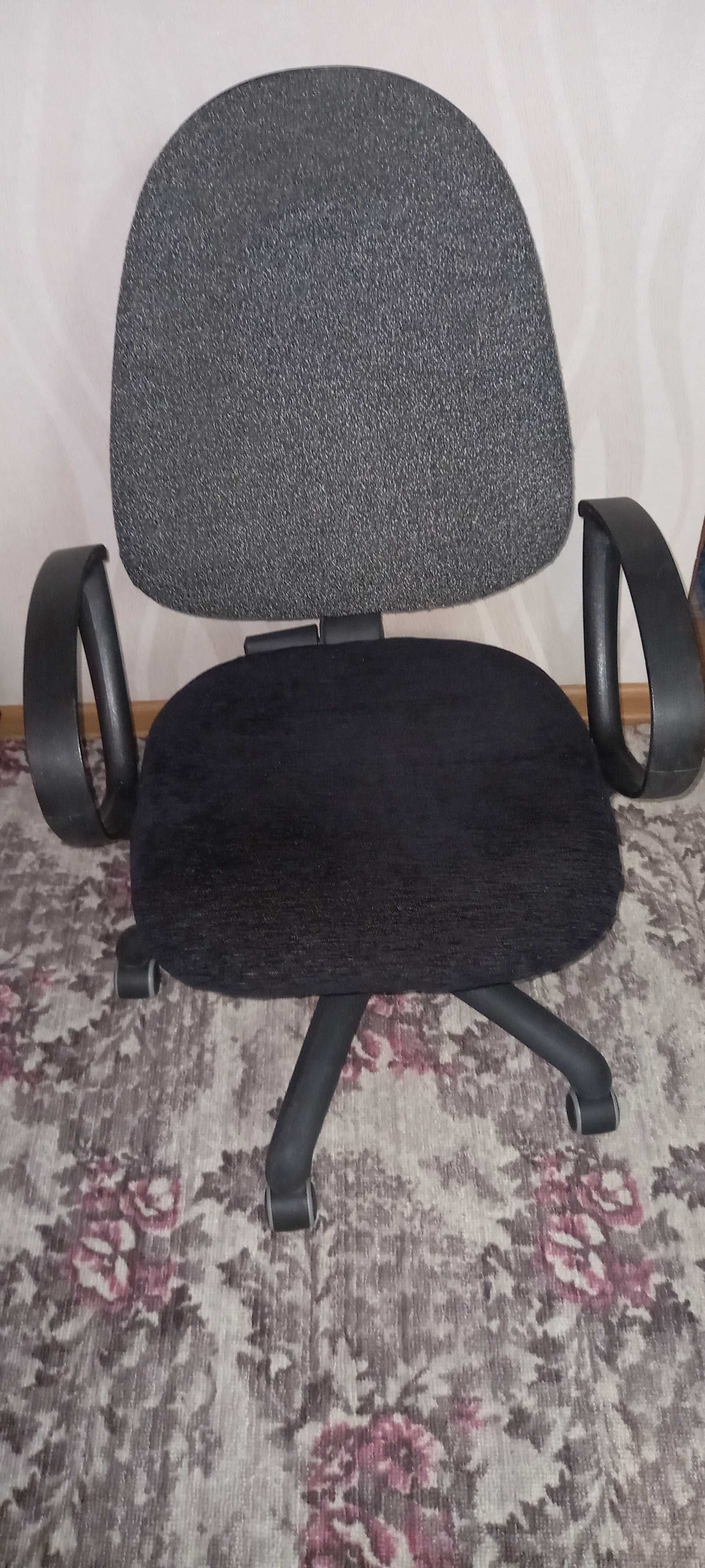 компьютерное кресло