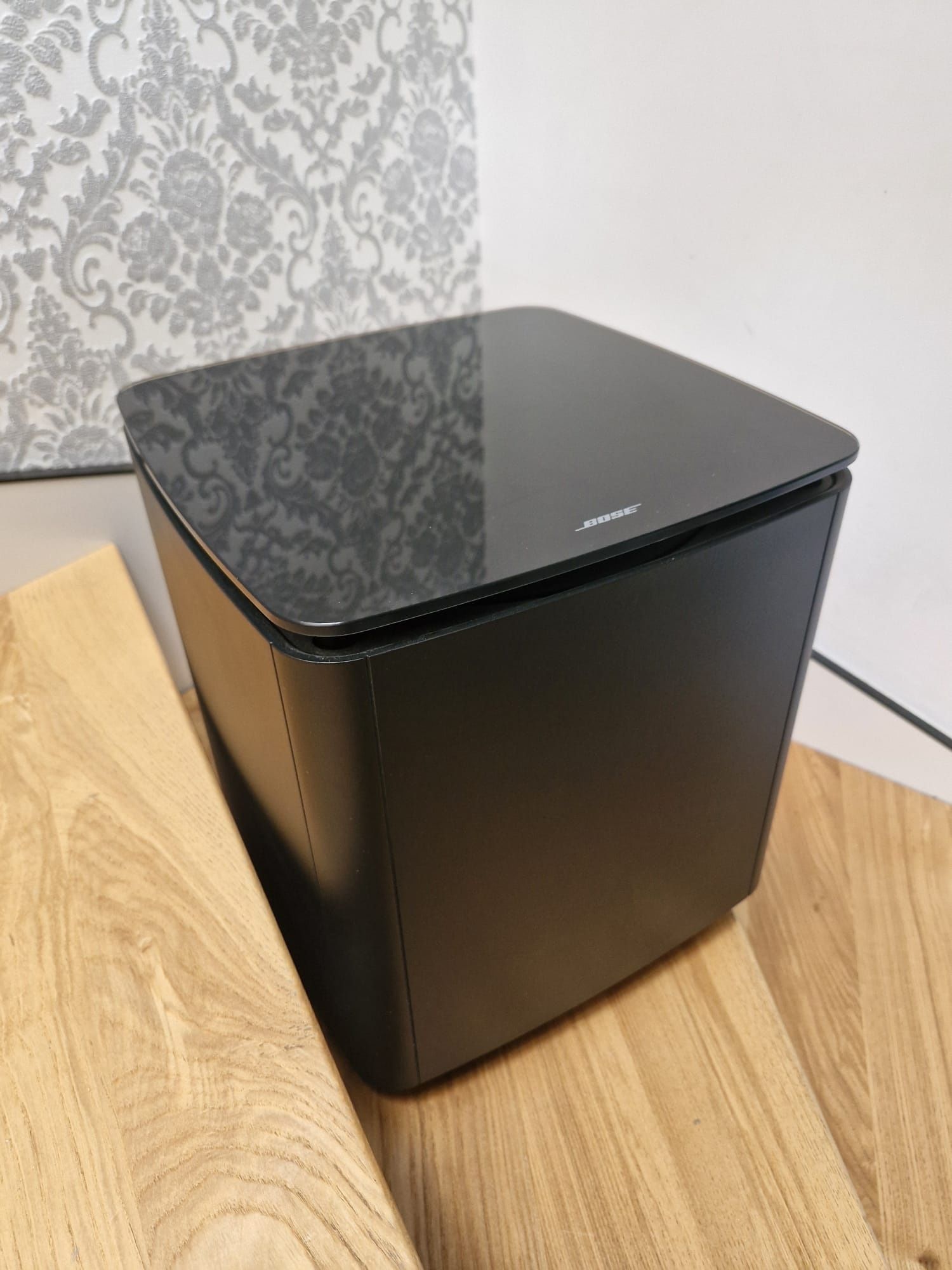 Bose Bass module 700 subwoofer