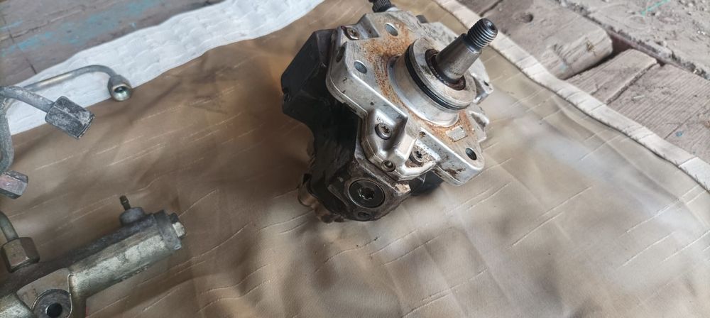 Продам вживані дизельні форсунки(у робочому стані),тнвд,паливну рампу