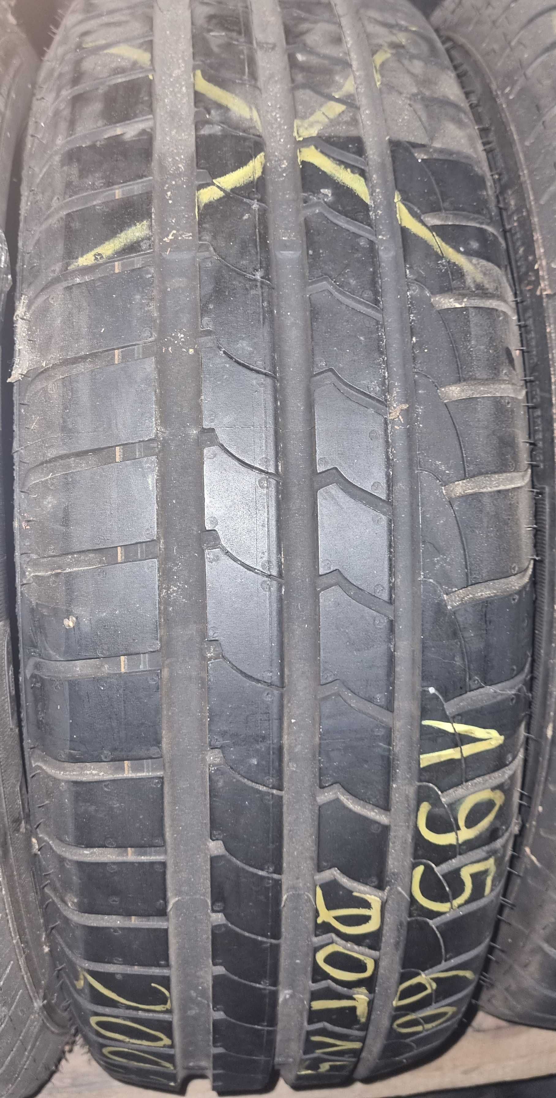 195/6R16 Goodyear Efficient  Grip Lato