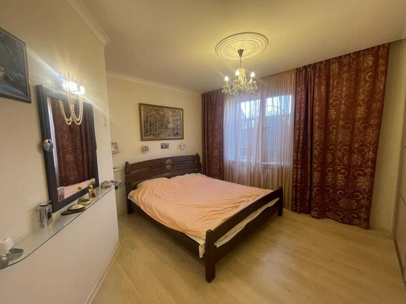 Продам отличный дом Правый Берег