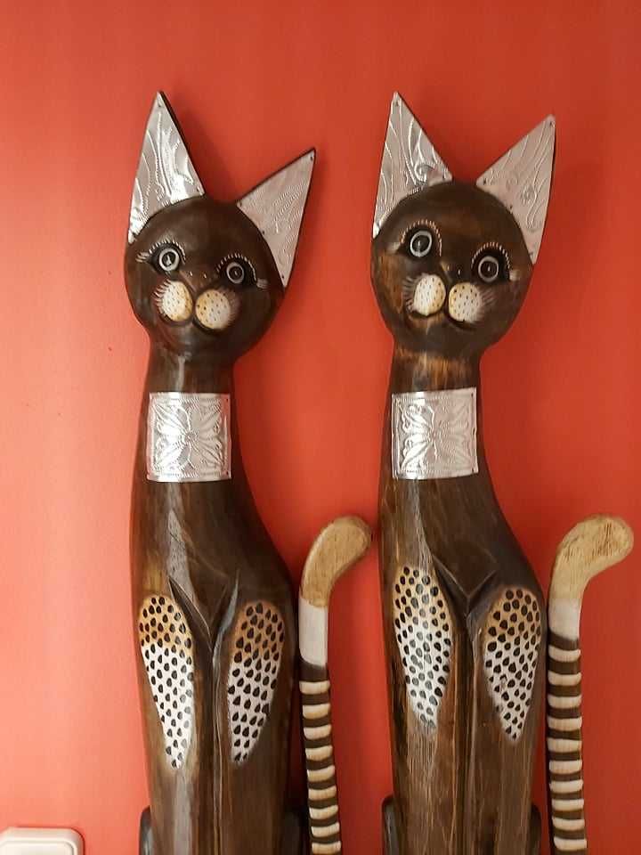 2 Gatos de Madeira Decoração