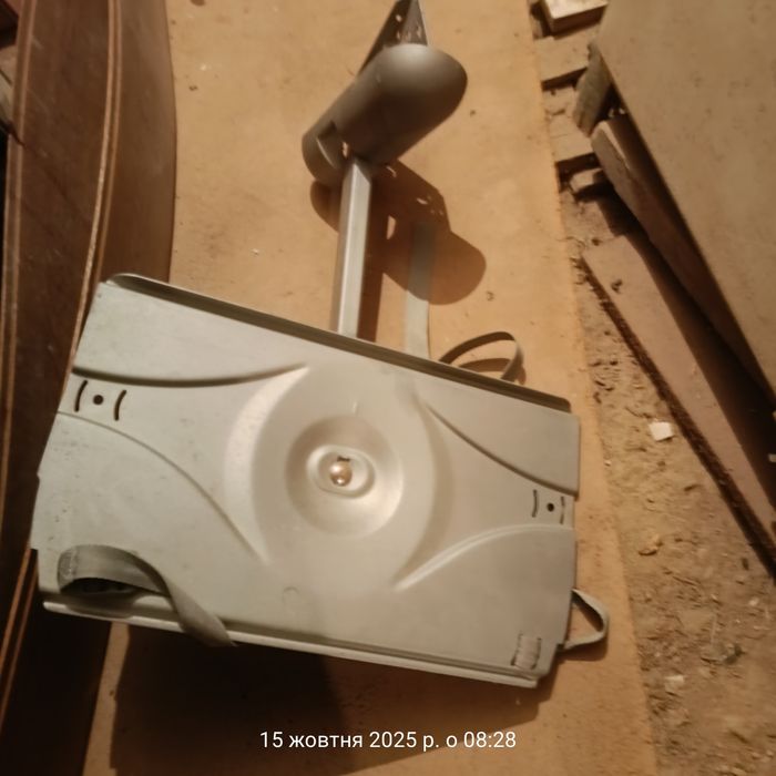 Кронштейн для кріплення телевізора