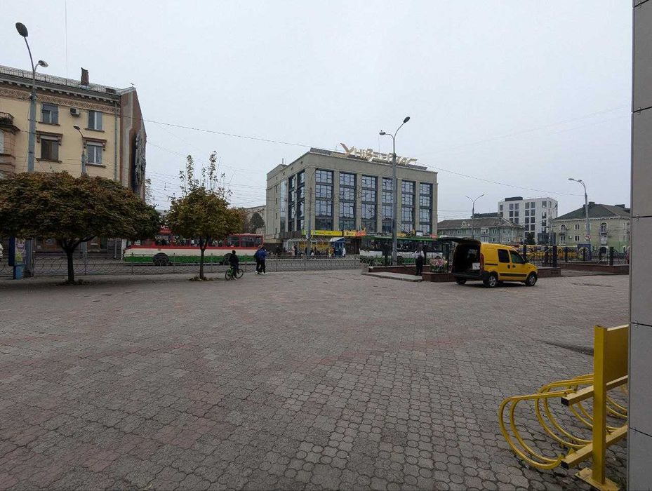 Продам комерційне приміщення Соборна, центр (22 м.кв.)