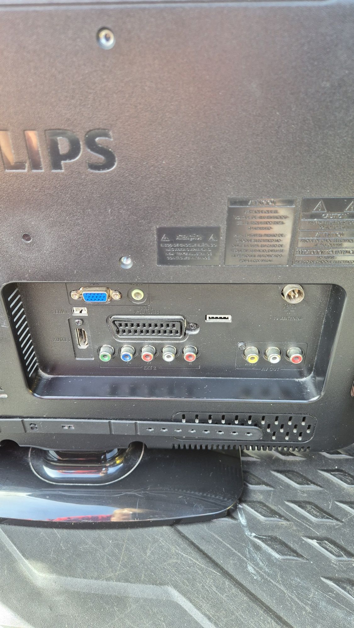 Telewizor  Tv Philips 19 cali plaski pilot kabel wejście HDMI