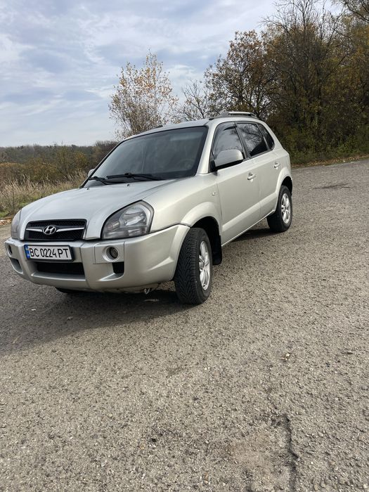 Hyundai tucson 2008р
