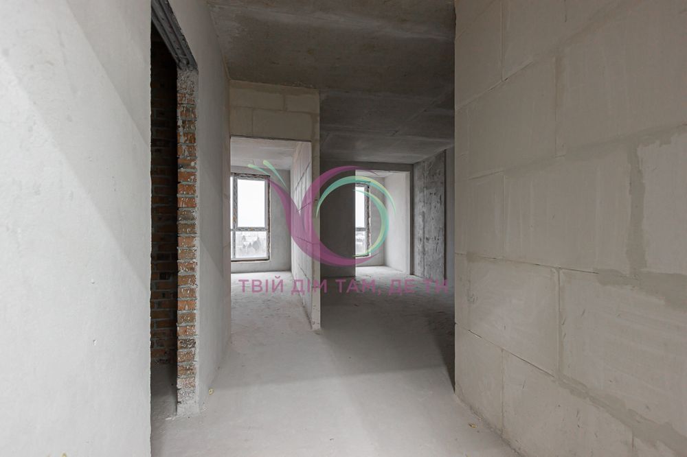 Продаж 1-кімнатної квартири в новобудові без ремонту, Франківський р-н