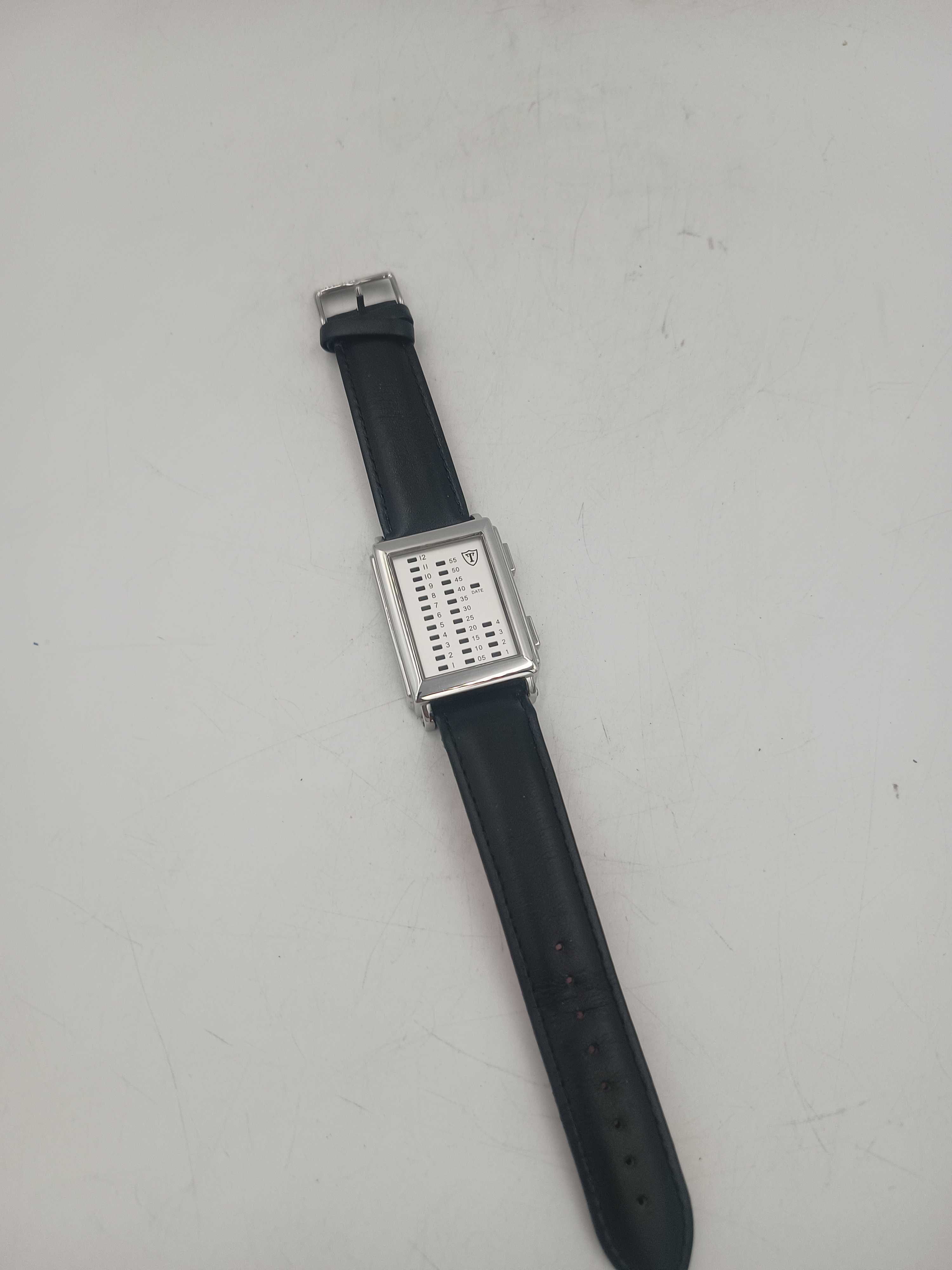 Zegarek Detomaso Spacy Timeline G-30723R sprawny