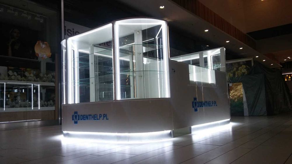 sklep meble sklepowe stoisko handlowe wyspa gabloty lady CAŁA POLSKA