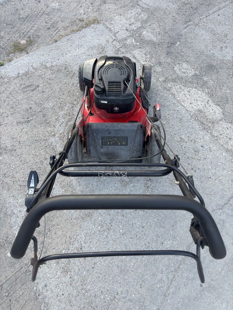 Kosiarka PowerTec Garden 4T z napędem
