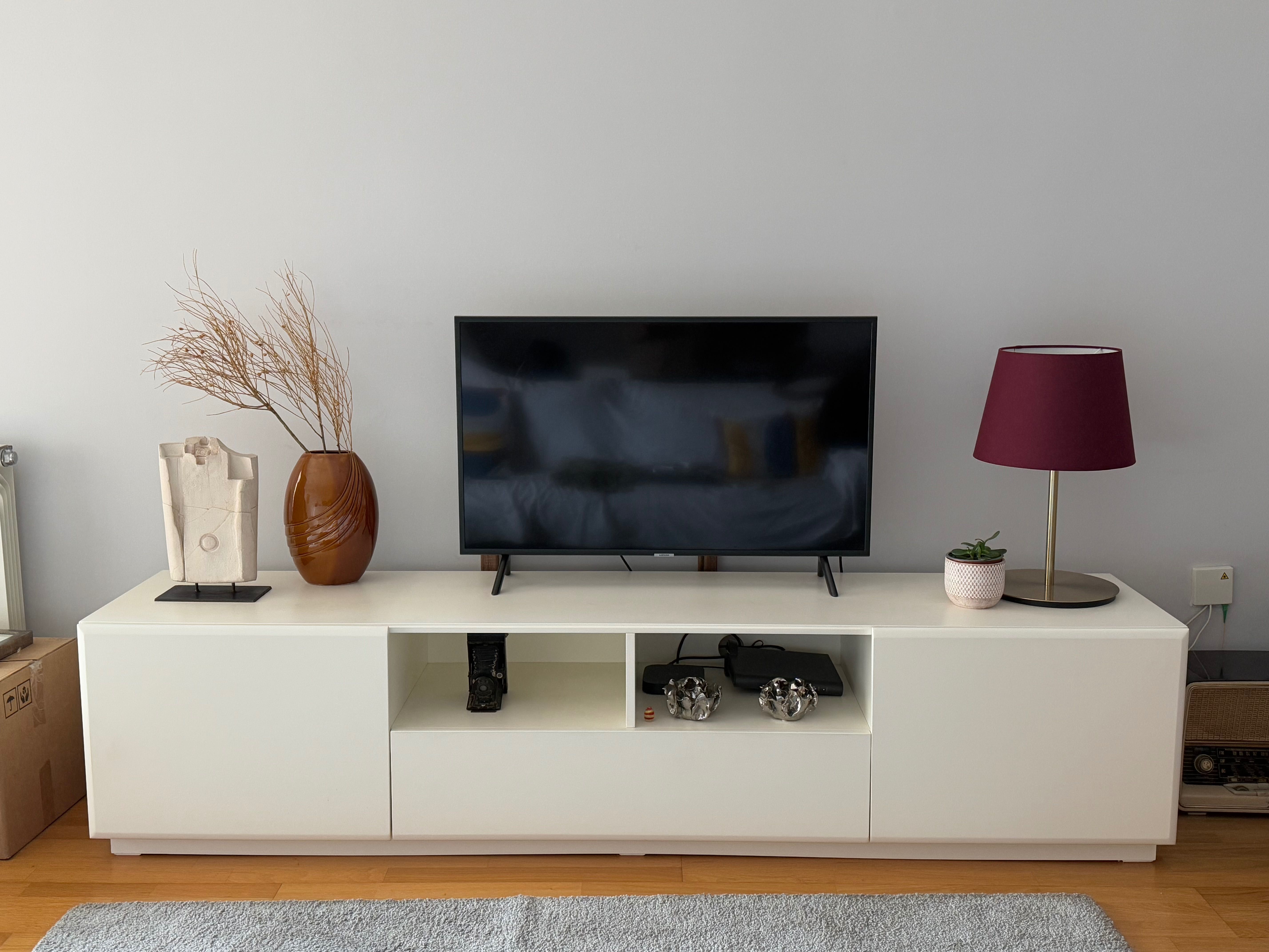 Móvel tv sala branco