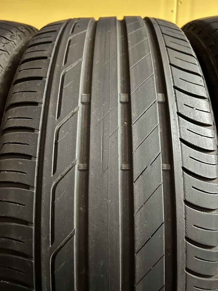 4 x Bridgestone. 215/50 R18.   600zl./4szt.