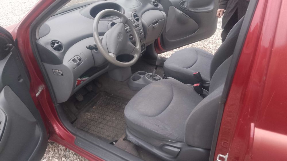 Toyota Yaris 1,4d4d stan bardzo dobry