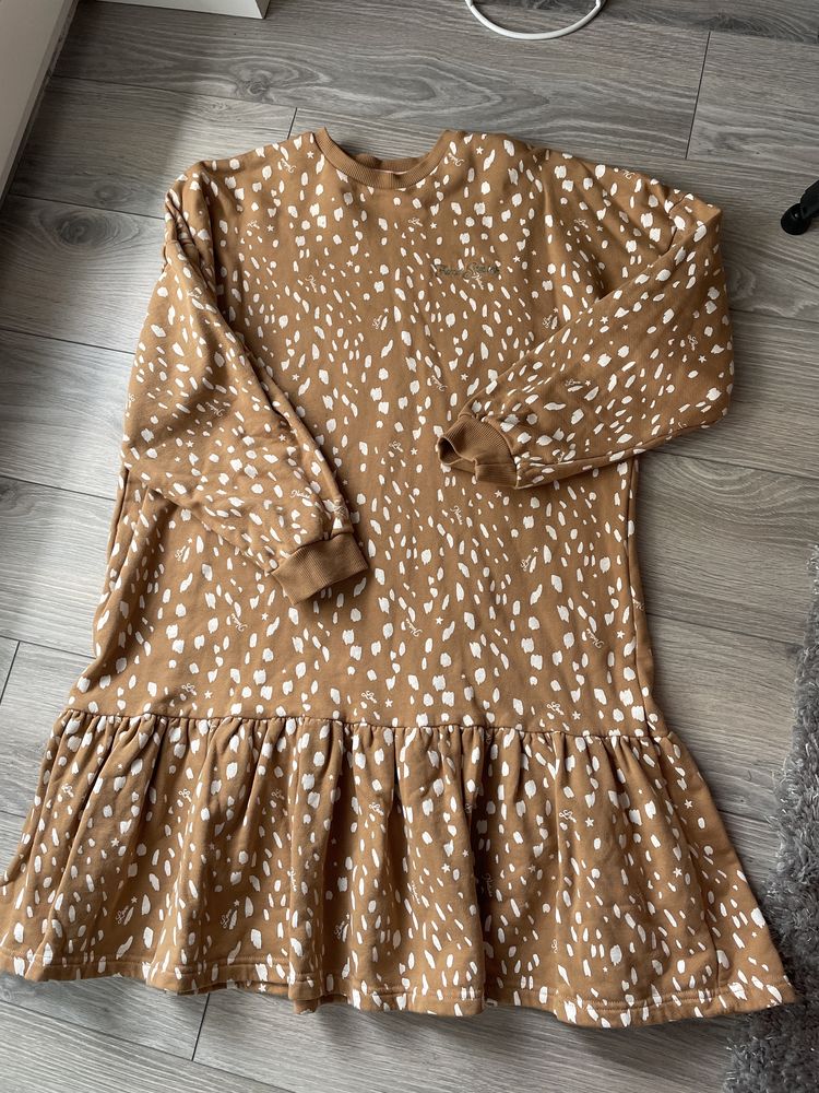 Sukienka dresowa jak nowa Tabi od Femi Stories, oversize