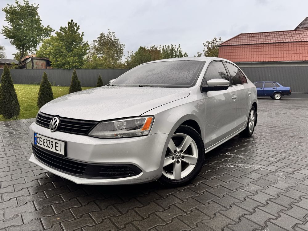 Продаж VW jetta 2.0 дизель автомат 2011 рік
