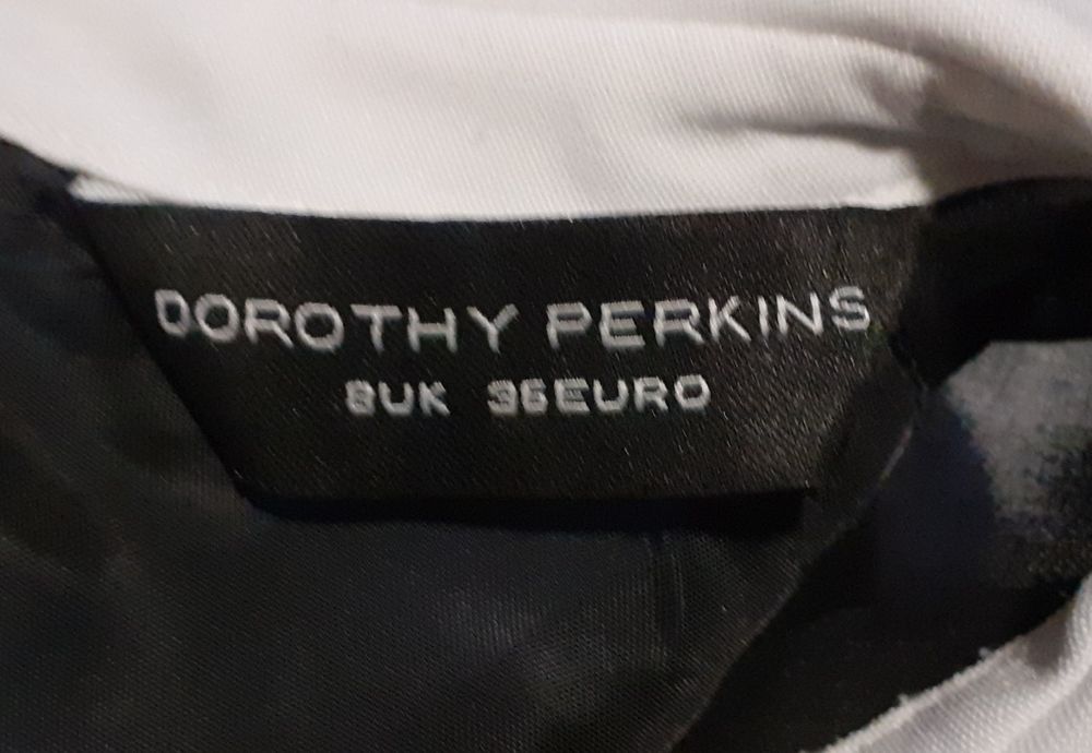 Czarna sukienka Dorothy Perkins biały kołnierzyk 36 S