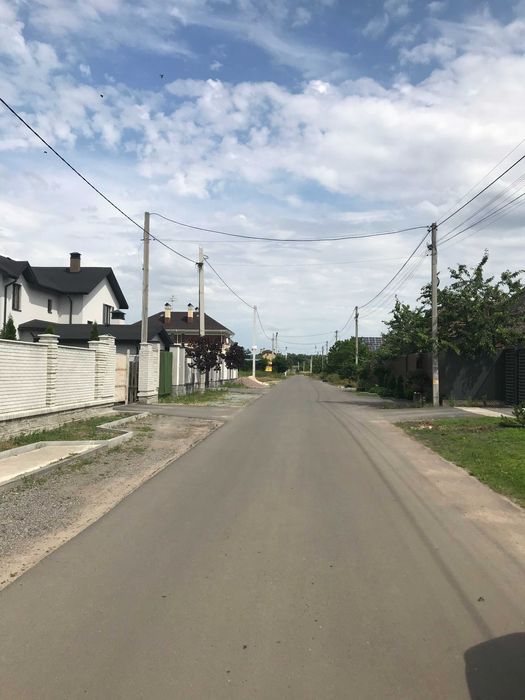 Земельна ділянка під забудову у котеджному містечку в Погребах