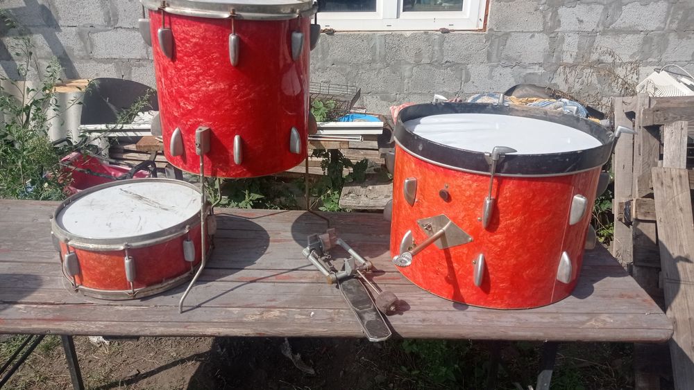 Продам советские барабаны! В наличии 9 штук! Есть также 4 тарелки!