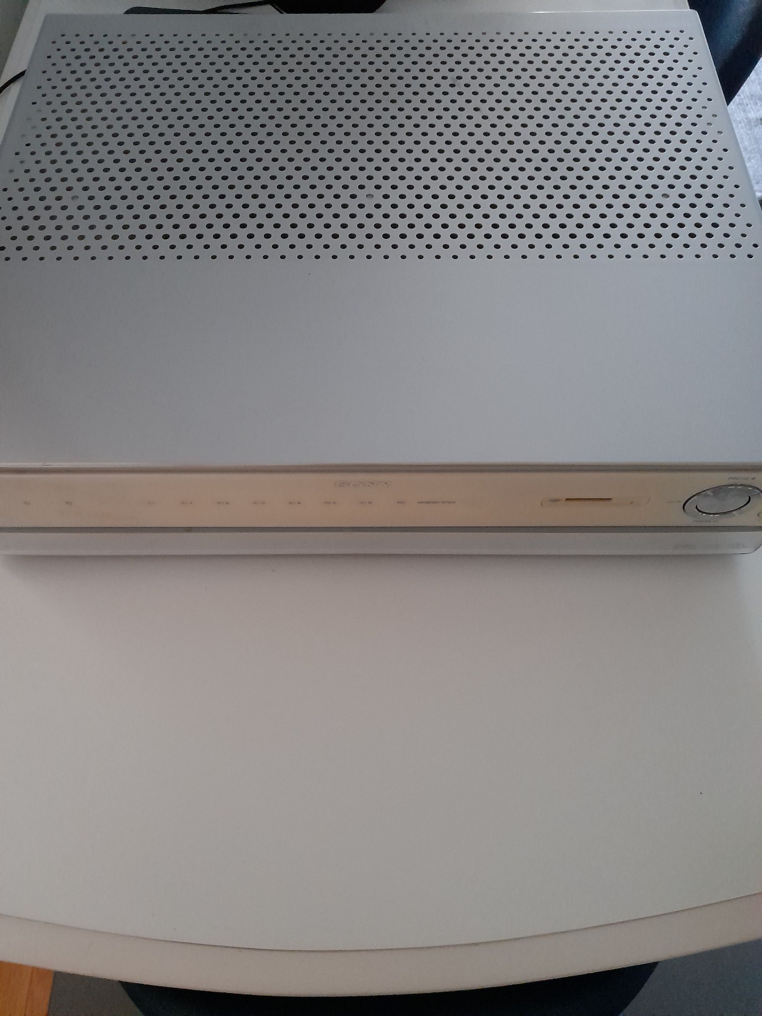 Televisor Sony KLV-30MR1 avariado
