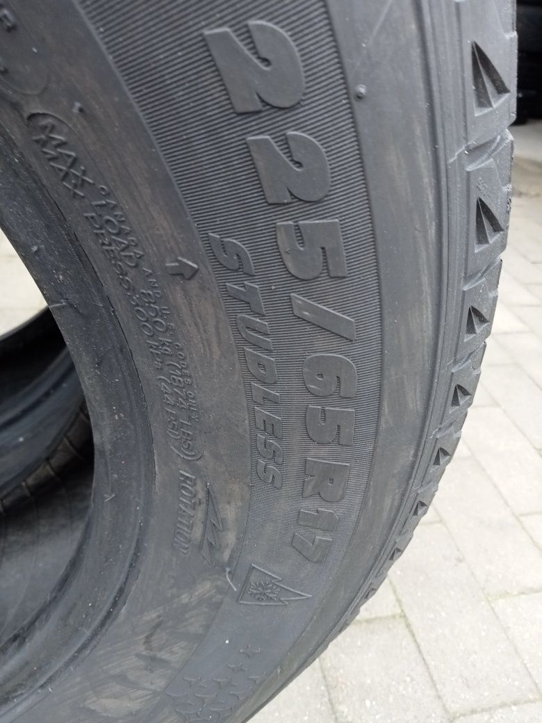 2x Opony Używane 225/65R17 Całoroczne Michelin