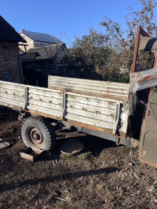 Уаз -хороша машина для  села,мости коробка роздакка,все працює!