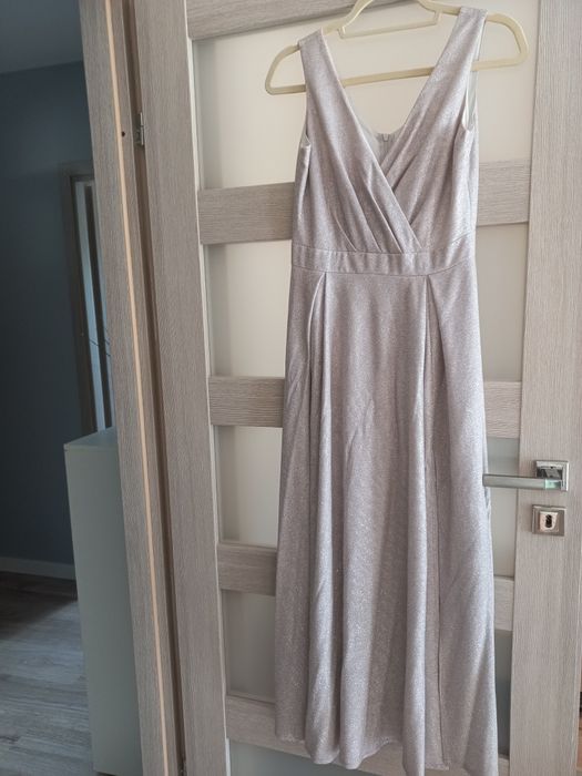 Sukienka długa brokatowa