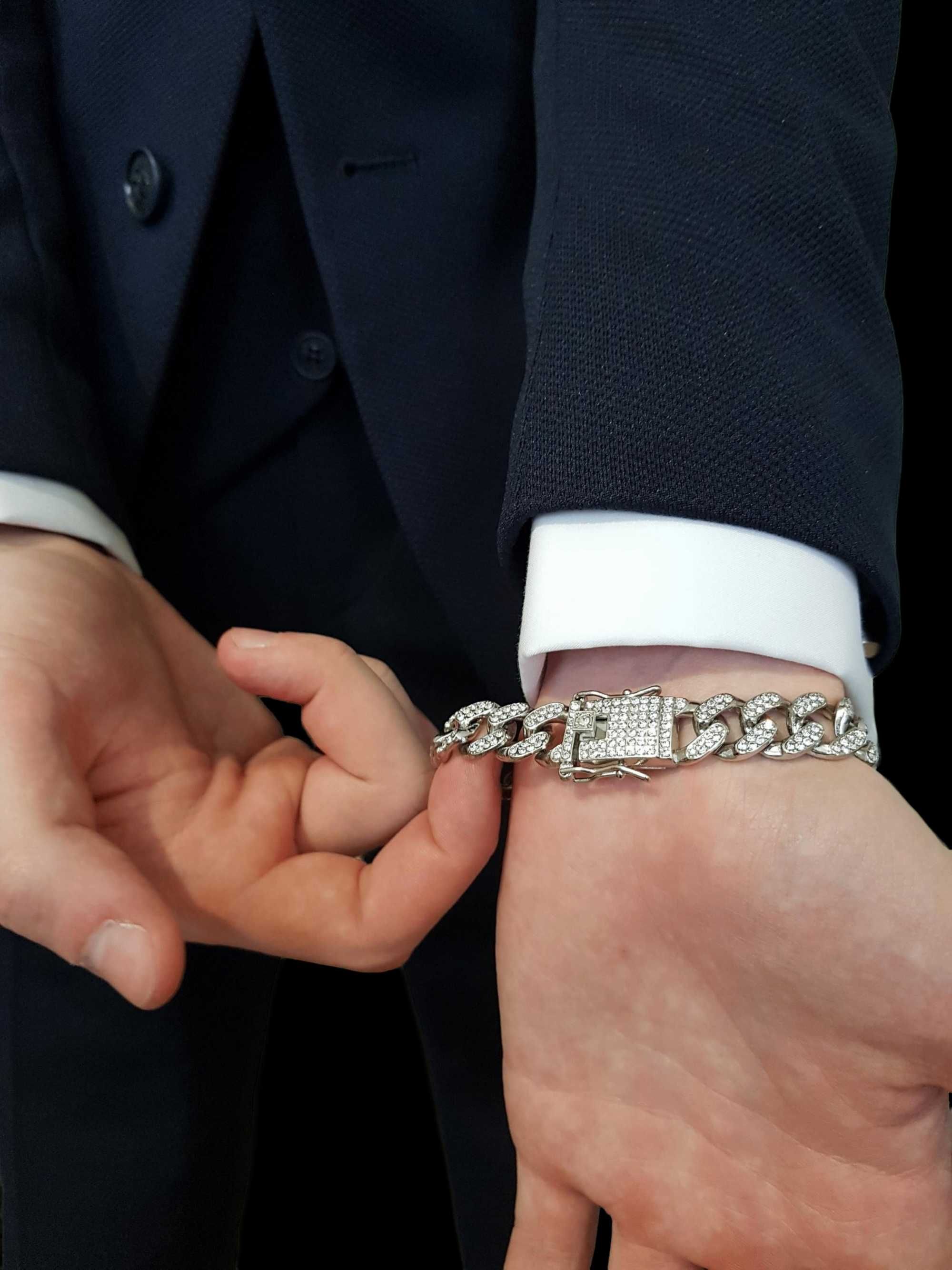 Продам обменяю цепочку унисекс