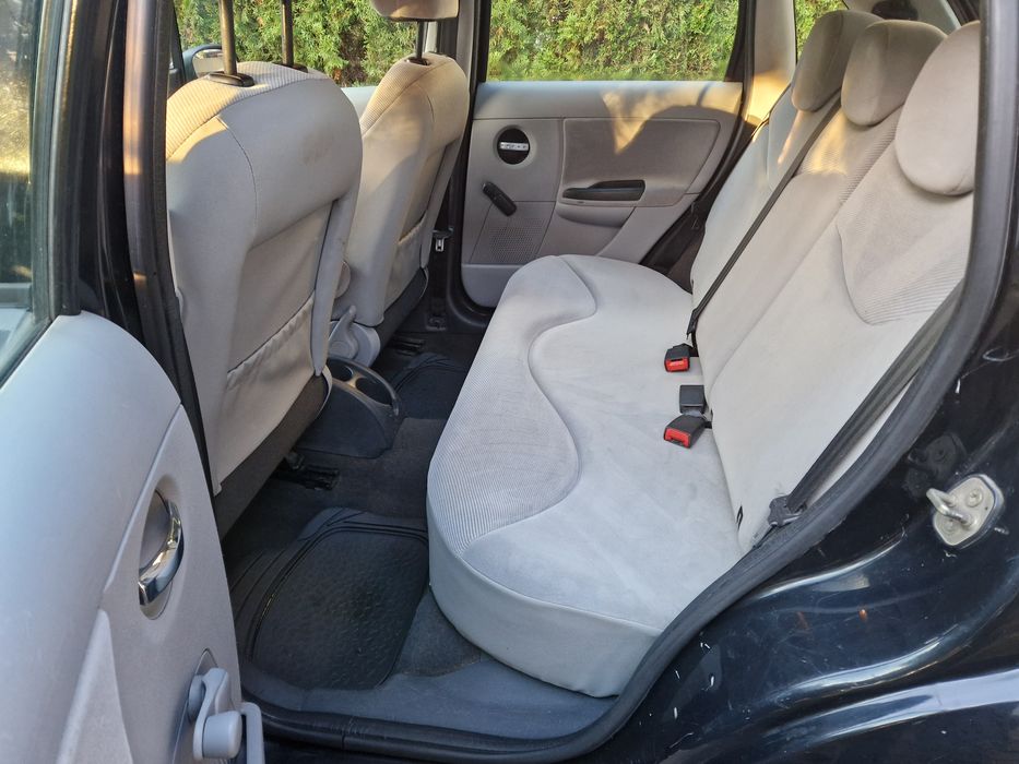 C3 1.4 Benzyna klimatyzacja  Piekny stan czujniki cofania.