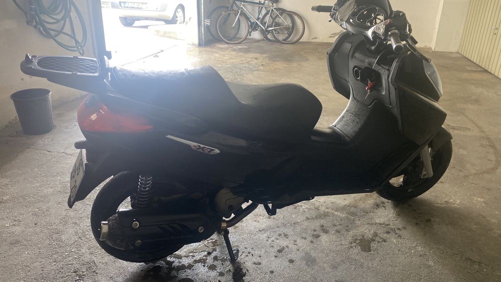 Piaggio X7 evo 125 cc vendo ou troco por 50