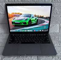 MacBook Pro 13 2018 I7 16GB RAM 512GB SSD