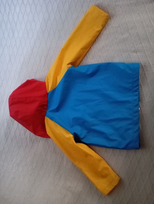 Jaskrawa przeciwdeszczowa kurtka 3-4L dla chłopca i dziewczynki