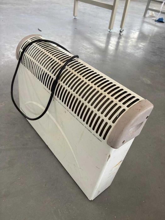 Grzejnik elektryczny Sanico konwektor ch 2000b turbo