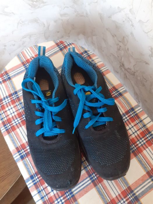 Продам рабочие ботинки