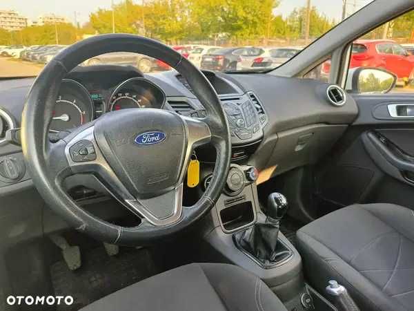 Ford Fiesta z małym przebiegienm