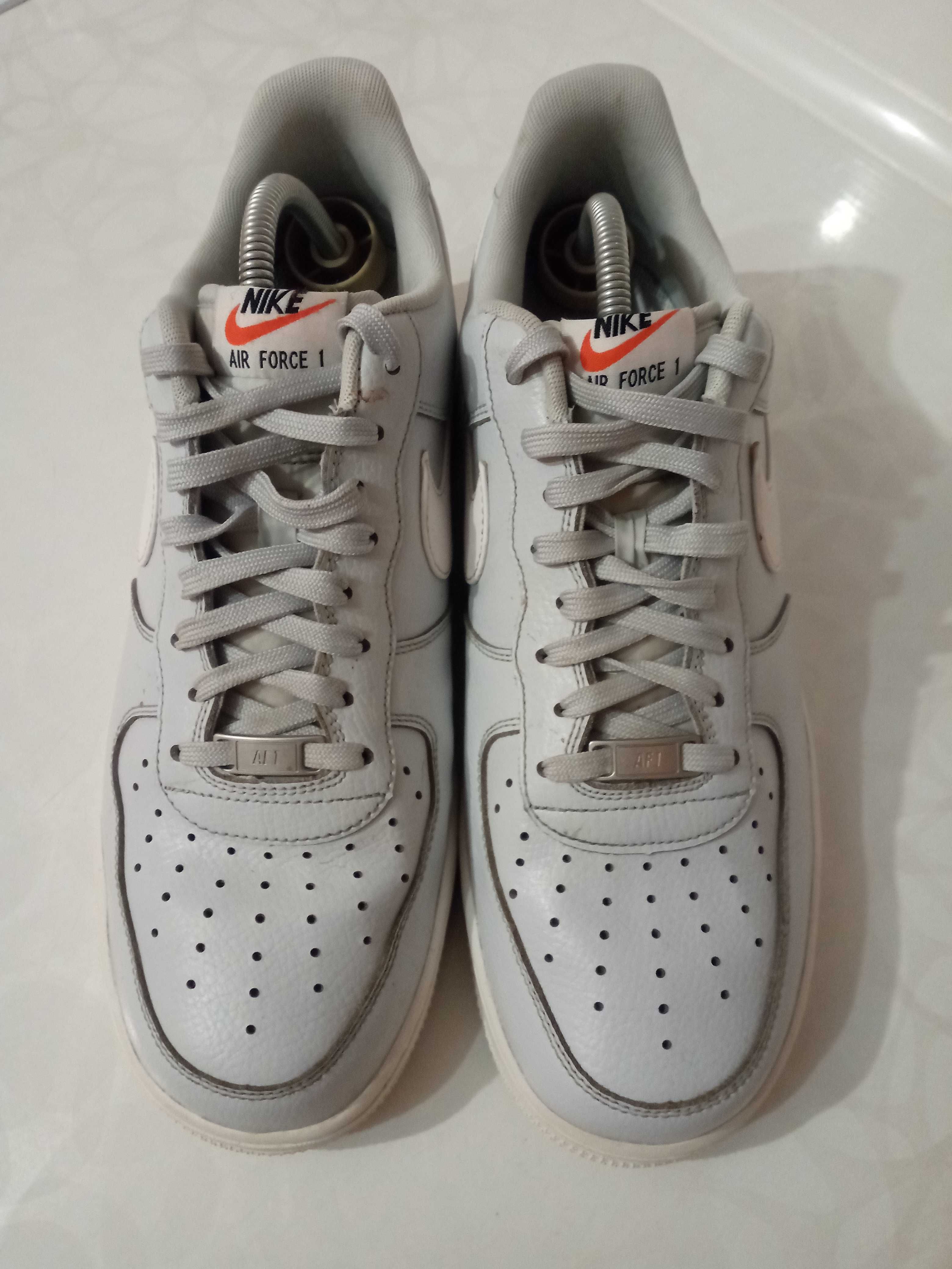 Кроссовки Nike Air Force  44 размер 28,5 см