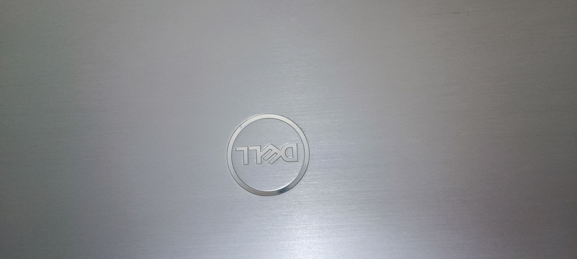 Dell Latitude 7400