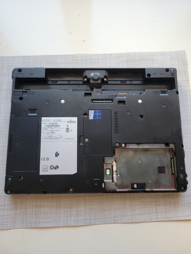 Ноутбук трансформер Fujitsu Lifebook T726