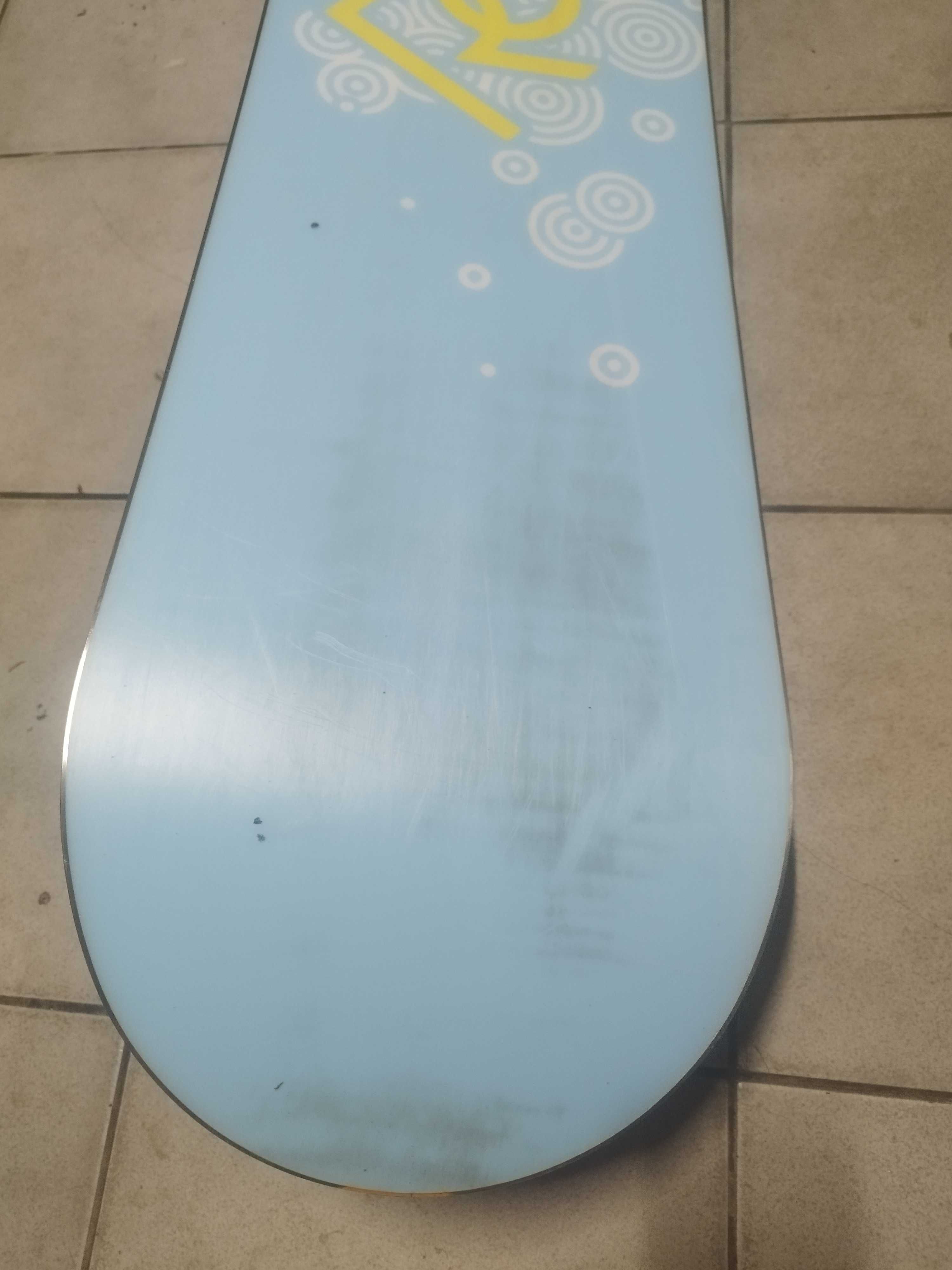 Deska snowboardowa Raven.