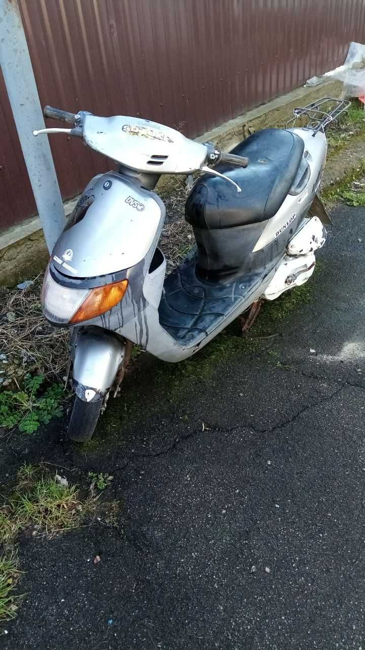 Продам скутер Suzuki Lets 1