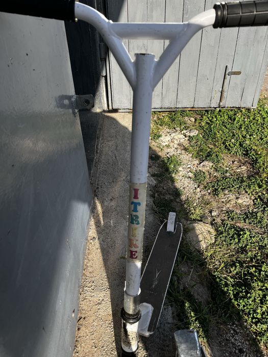 Самокат трюковий