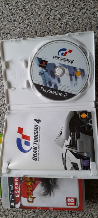 Star wars episode 3 evenge of the sith/God of war 3/Gran turismo 4