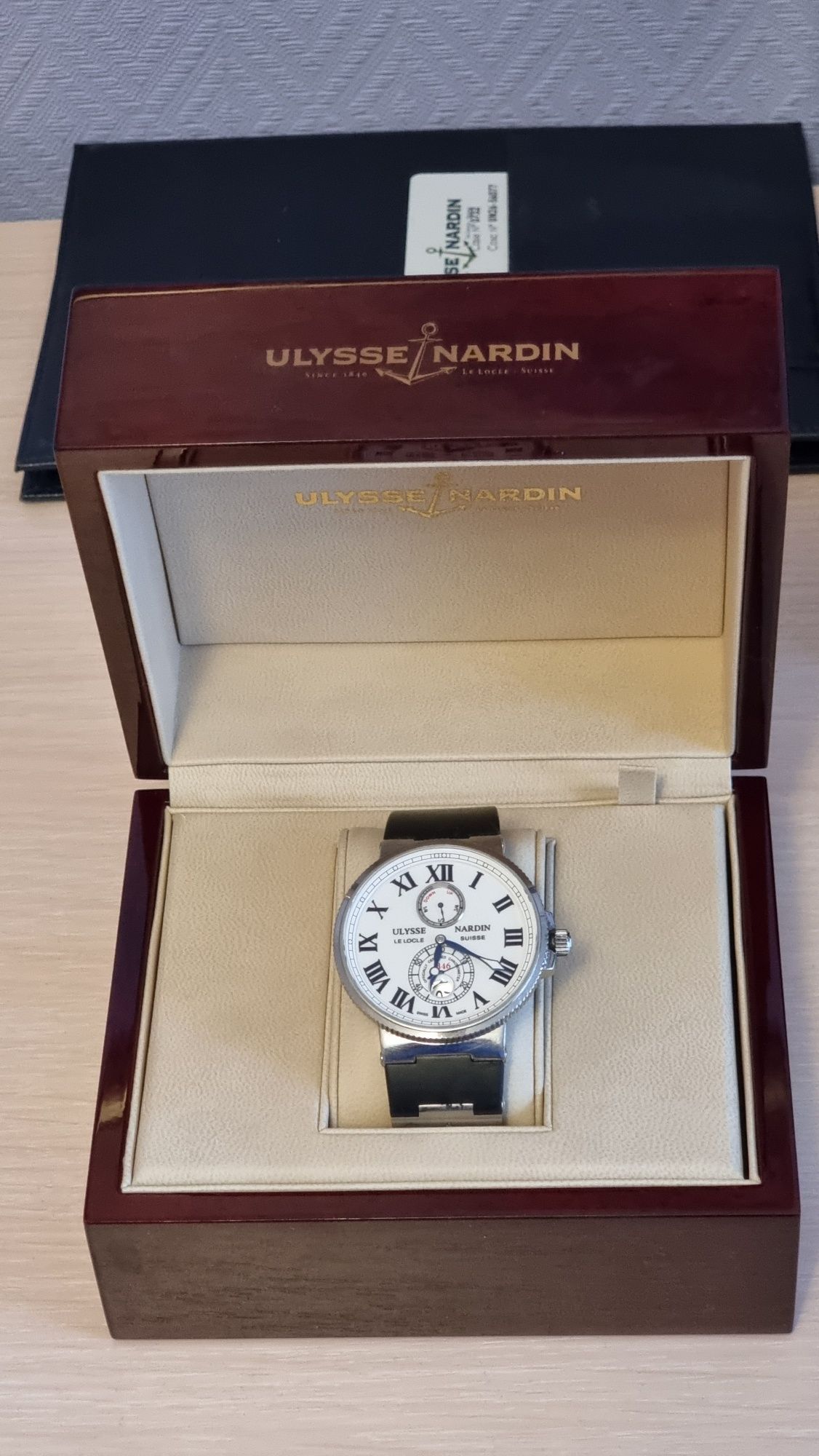 Швейцарские часы  ULYSSE NARDIN