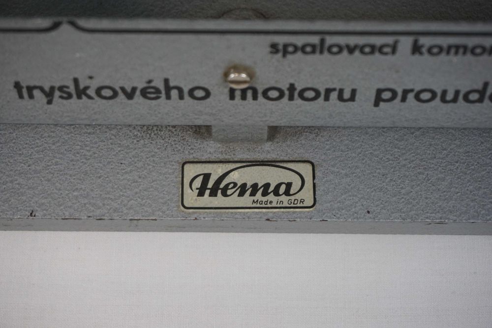 Model pomoc naukowa silnik turboodrzutowy odrzutowy PRL samolot