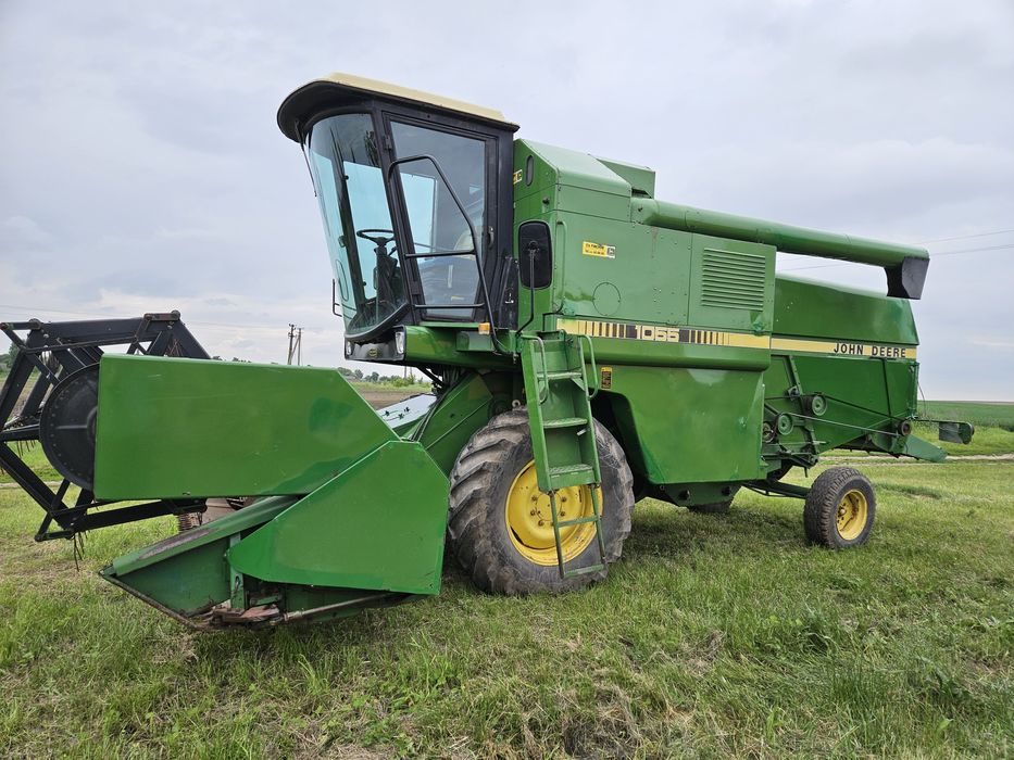 Продам комбайн джондір 1055