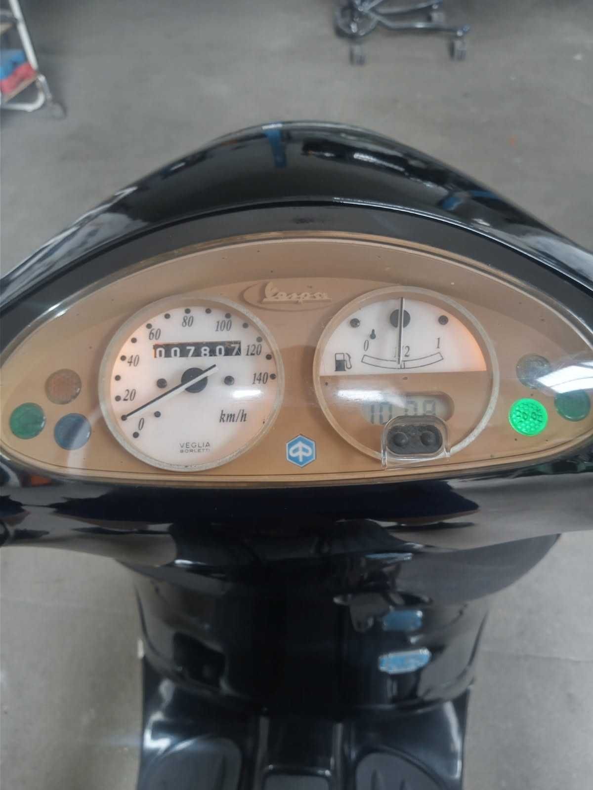 skuter paggio vespa 125 w cenie roweru