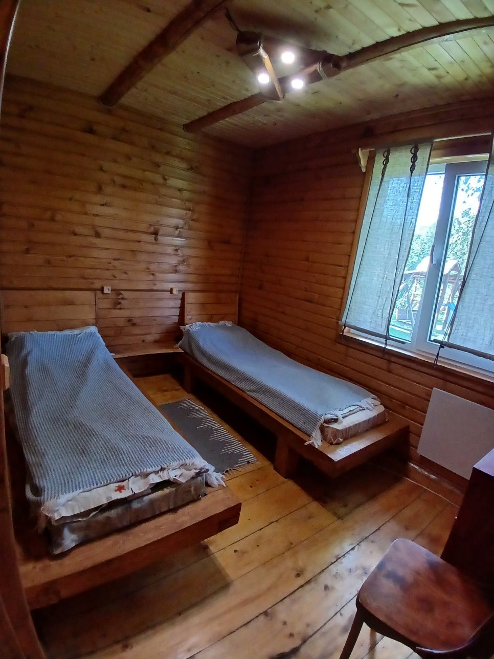 Здається будинок в Карпатах, оренда в Карпатах, сауна та вітряки.